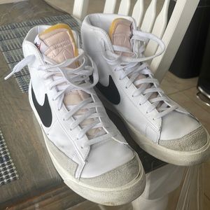 Nike Mens Blazer size 13